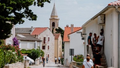 Photo of Grad Novalja podijelio skoro 400 božićnica umirovljenicima