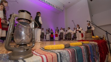 Photo of FOTO Folklorna društva izvornim pjesmama i plesovima oduševila Koreničane