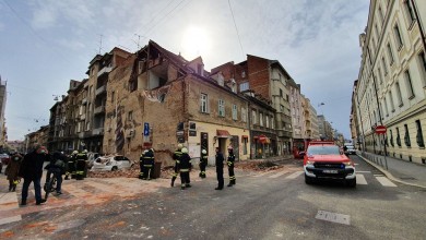 Photo of FOTO Vatrogasci saniraju posljedice potresa, ali i gase velik broj požara