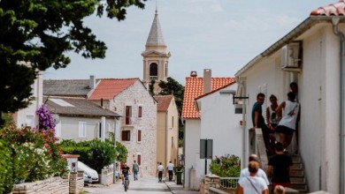 Photo of PREZIMENA U NOVALJI Saznajte koja su najčešća i je li vaše među njima!