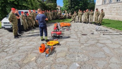 Photo of Vukovi i Pauci u obuci osposobljavanja za gašenje požara raslinja