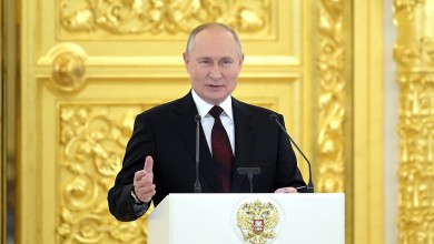 Photo of PUTIN DO KARLOBAGA Ivo Komšić: Rat neće završiti u Ukrajini, Putin je krenuo u pohod za “spašavanje” ruskih duša sve do Karlobaga