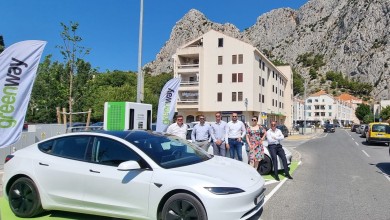 Photo of FOTO Otvorena prva ultra brza punionica u Gradu Omišu