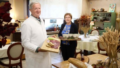 Photo of Obitelj Žganjer slavi 50 godina rada i još ne misle stati! Marina i Ivan dali su nam i recept za jesensku poslasticu