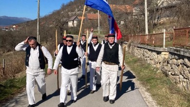 Photo of Pokladna tradicija u Donjem Kosinju – Oj Kosinju dok ti ime traje, “Dedi” će čuvati tvoje običaje