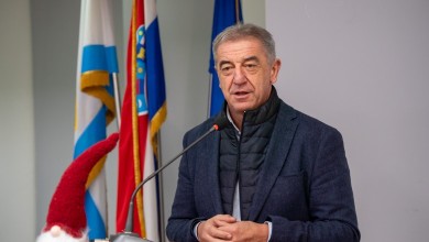 Photo of “Ima li grada u Hrvatskoj s više zastava?” Milinović pozvao građane da izvjese hrvatske zastave