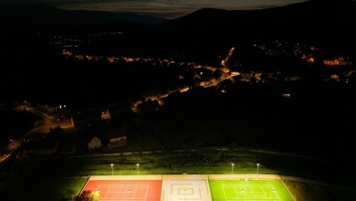 Photo of Teniski dvoboj u Otočcu: don Anđelko i don Goran ukrstit će rekete na novim terenima
