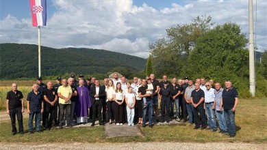 Photo of Sjećanje na Slavka Cetinjanina, prvu žrtvu Domovinskog rata s područja Otočca