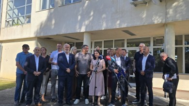 Photo of O čemu su pričali u petak u Gospiću? Vučković najavila ubrzanje sanacije, Petry žestoko prozvao političare